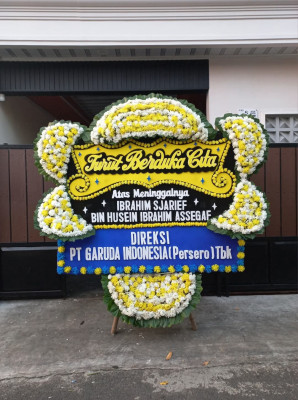 Papan Bunga Duka di Senalang